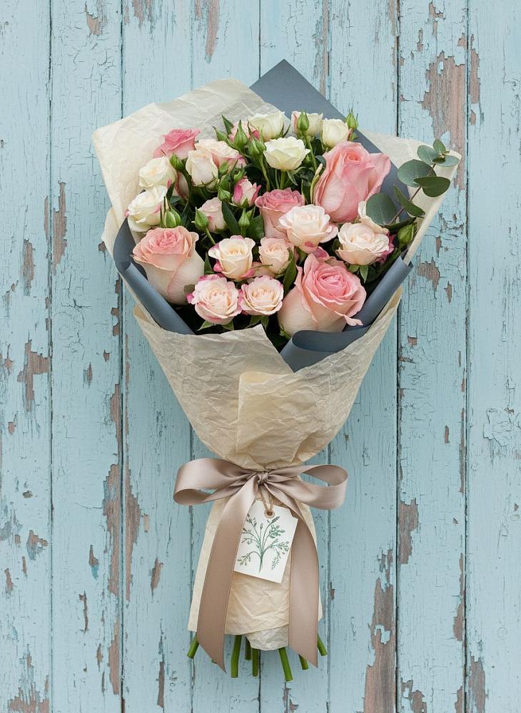 Букет цветов из: Розы в Ближне-Песочном