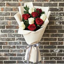 Букет цветов из:  Розы в Ближне-Песочном