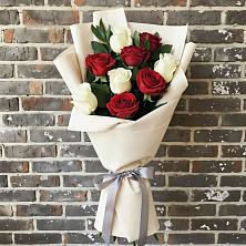 Букет цветов из:  Розы в Ближне-Песочном