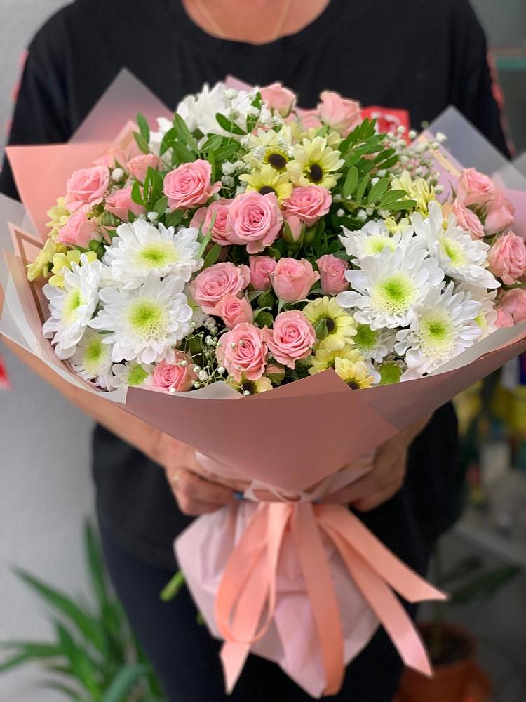 Букет цветов из: Розы и Хризантемы в Ближне-Песочном