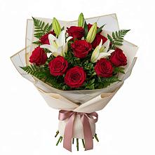 Букет цветов из:  Лилии и Розы в Ближне-Песочном