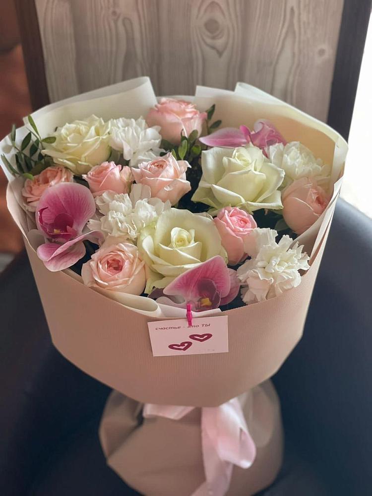 Букет цветов из: Орхидеи, Розы и Гвоздики в Ближне-Песочном