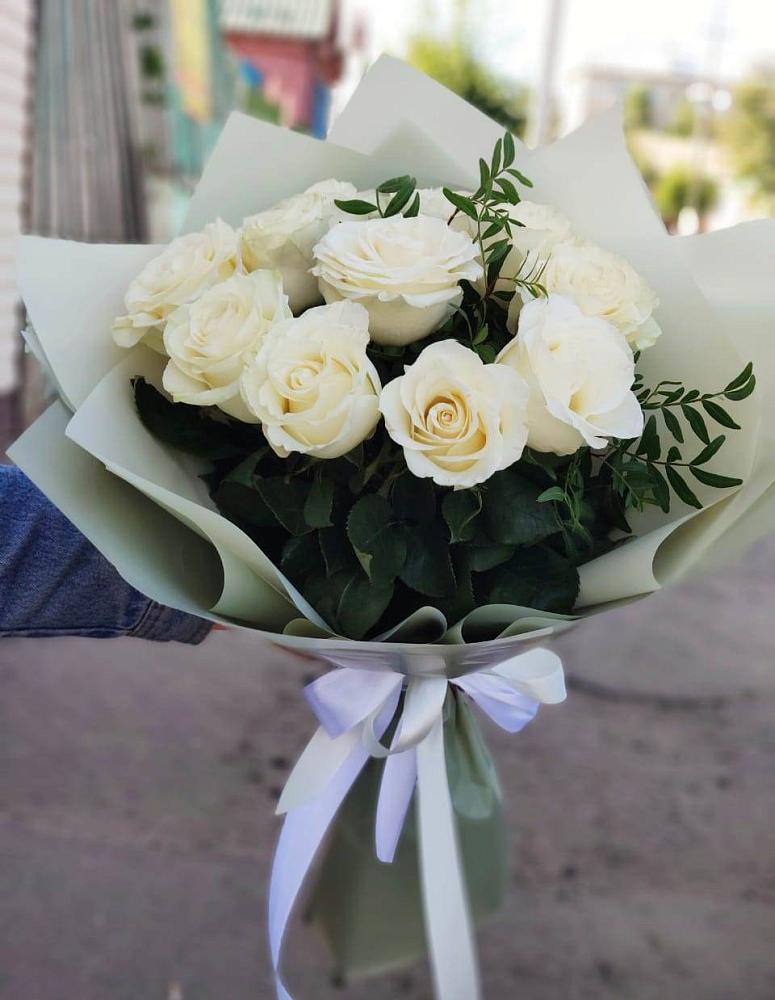 Букет Белые розы Проуд в Ближне-Песочном