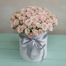 Цветочная композиция из Розы в шляпной коробке в Ближне-Песочном