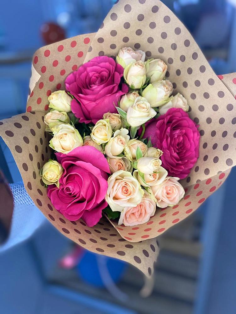 Букет цветов из: Розы в Ближне-Песочном