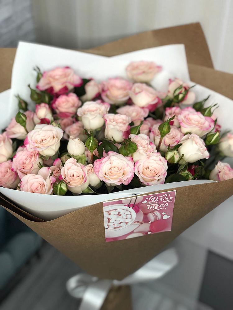 Букет цветов из: Розы в Ближне-Песочном