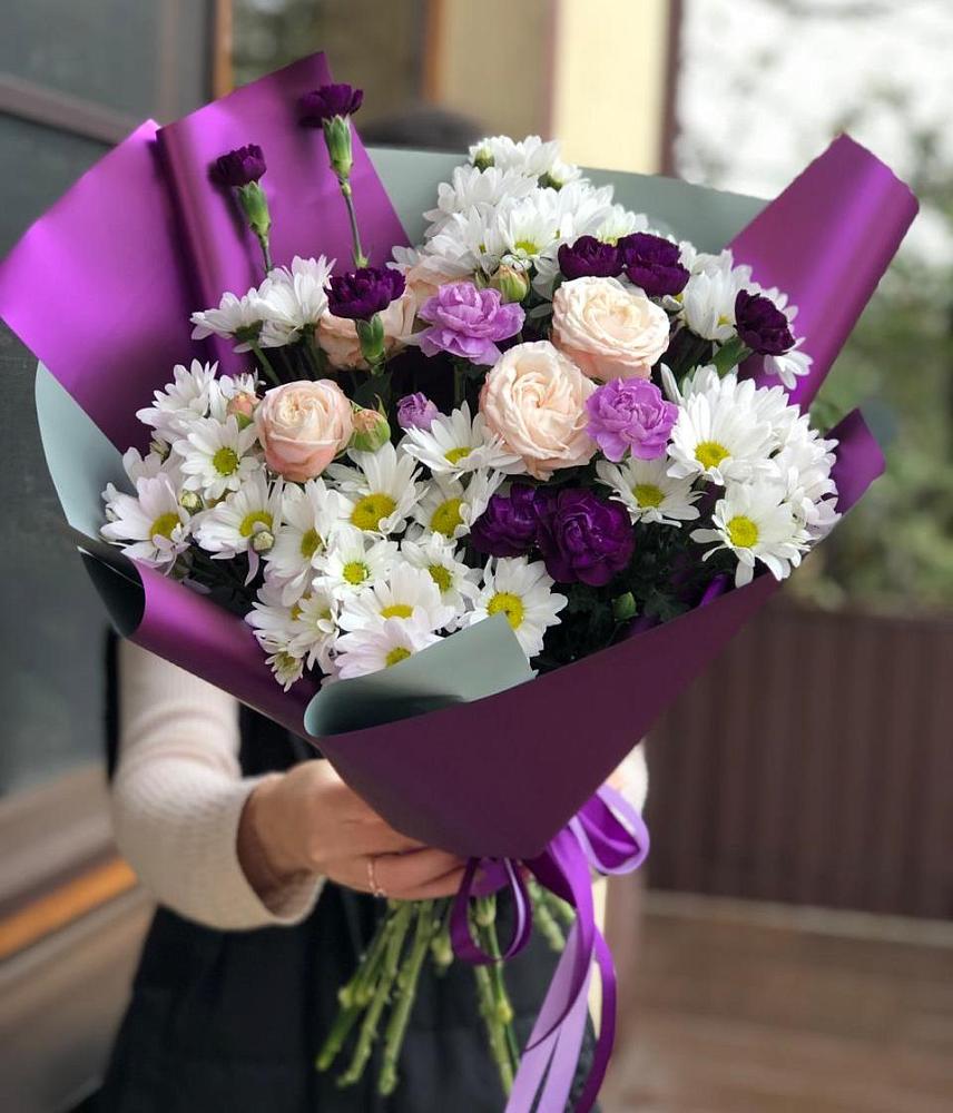 Букет цветов из: Хризантемы, Гвоздики и Розы в Ближне-Песочном