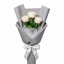 Букет 3 белые розы в Ближне-Песочном
