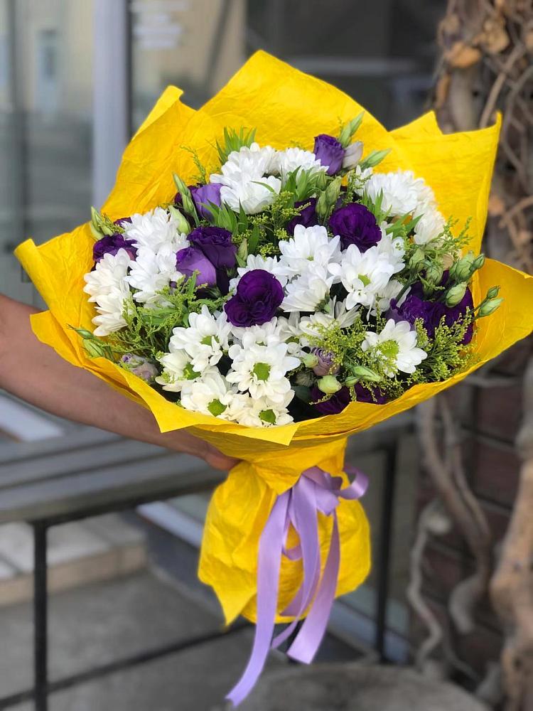 Букет цветов из: Ирисы, Хризантемы и Ромашки в Ближне-Песочном