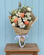 Букет цветов из:  Альстромерии, Лизиантусы, Розы и Хризантемы #REPLACE_PRED# Ближне-Песочном