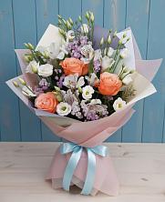 Букет цветов из:  Лизиантусы, Розы, Альстромерии и Гипсофила в Ближне-Песочном