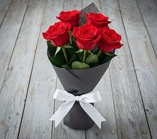 Букет 5 Красных роз Эдлесс Лав #REPLACE_PRED# Ближне-Песочном