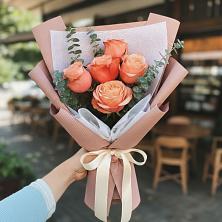 Букет цветов из:  Розы в Ближне-Песочном