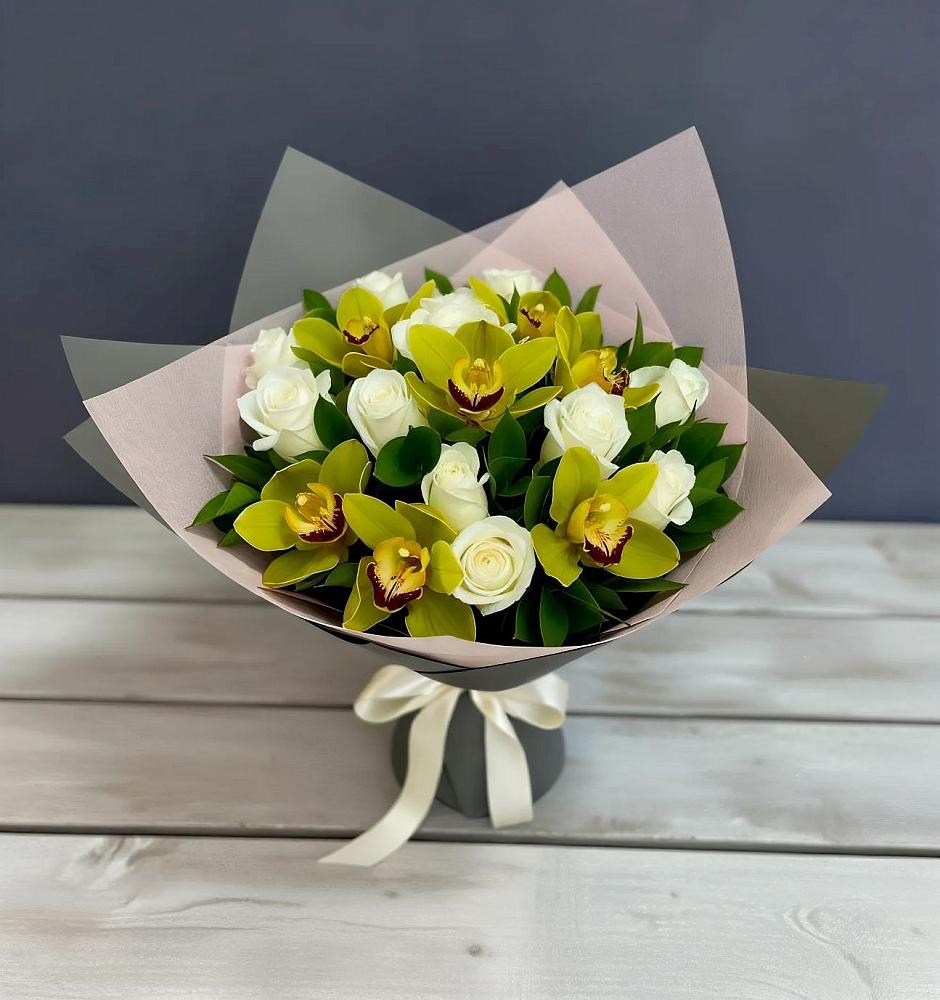 Букет цветов из: Орхидеи и Розы в Ближне-Песочном