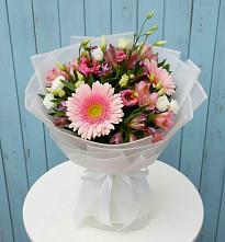 Букет цветов из:  Герберы, Альстромерии и Лизиантусы в Ближне-Песочном
