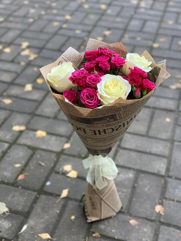 Букет цветов из: Розы в Ближне-Песочном