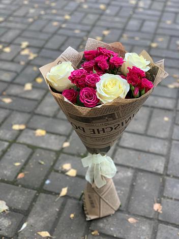 Букет цветов из: Розы в Ближне-Песочном